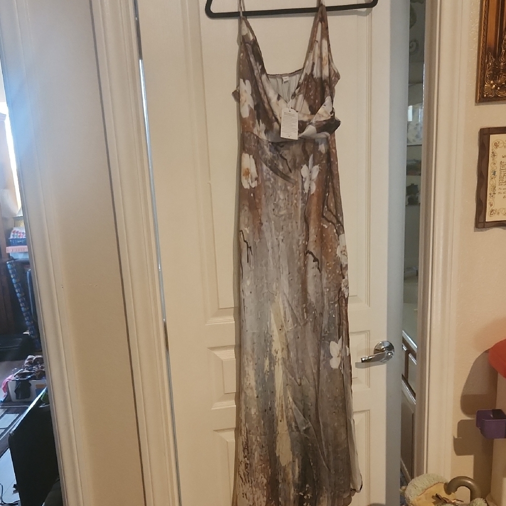 NWT Chic Floral Spaghetti Strap Dress